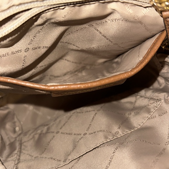 🔥🔥🔥Michael Kors Small Mini Erin Leather Convertible Backpack - Picture 14 of 15